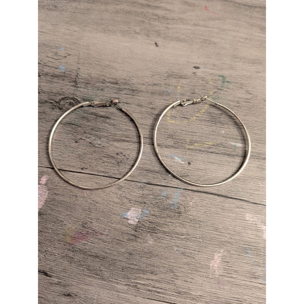 Large Silver Tone Hoop Earrings Classic Thin Round Minimalist Latch Back Jewelry